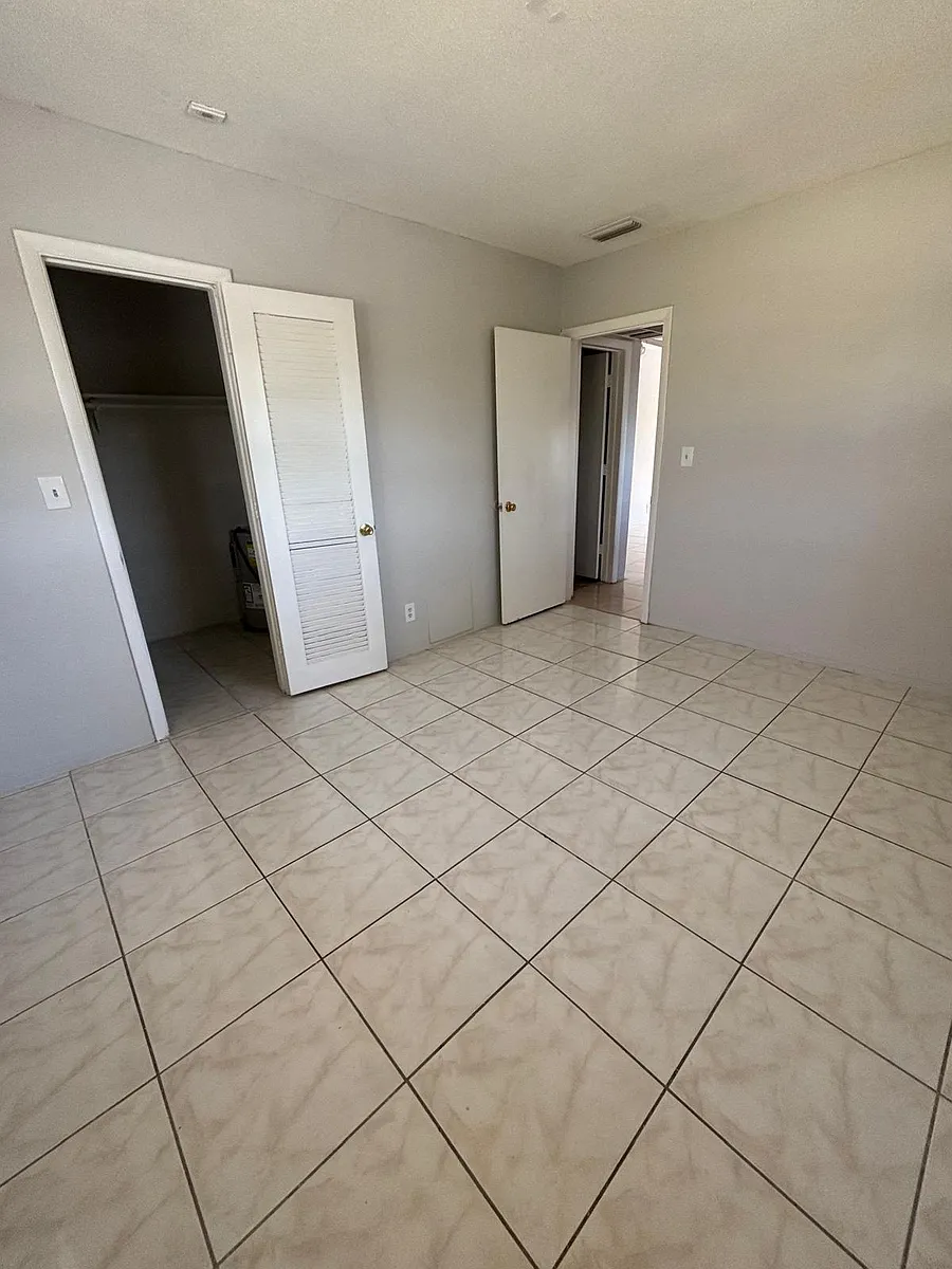 Photo 2 of 7 - 834 SW 10th Dr #201 - Pompano Beach, FL Building Photo - 834 SW 10th Dr #201