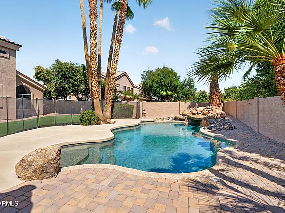 5th image of 4507 E OLIVE Avenue