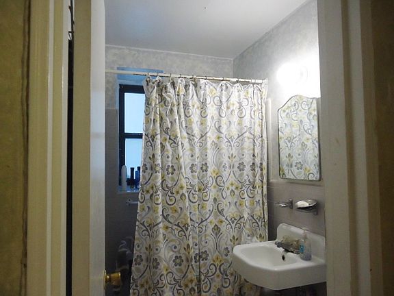 4th image of 83-05 98th St #1T