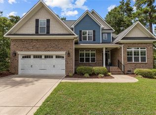 155 Heather Brook Cir, Spring Lake, NC 28390