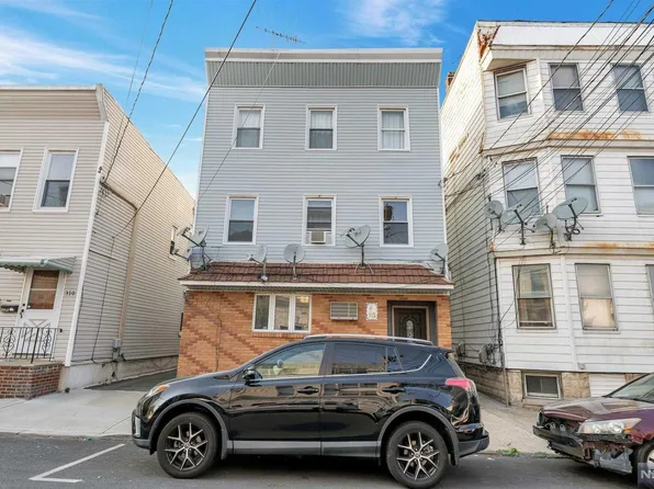 312 Cross St, Harrison, NJ 07029