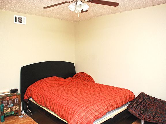 3rd image of 3030 Congress Blvd APT 6