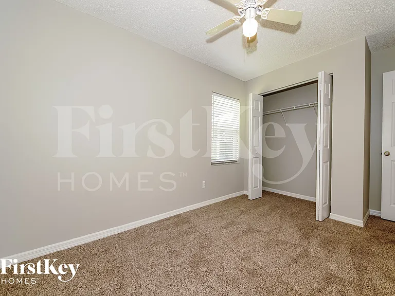 8 Wild Oak Pl — Photo 15