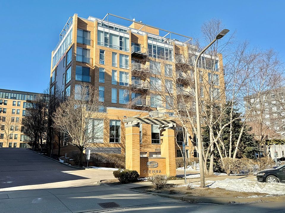 1st image of 1740 Oak Ave Unit 409