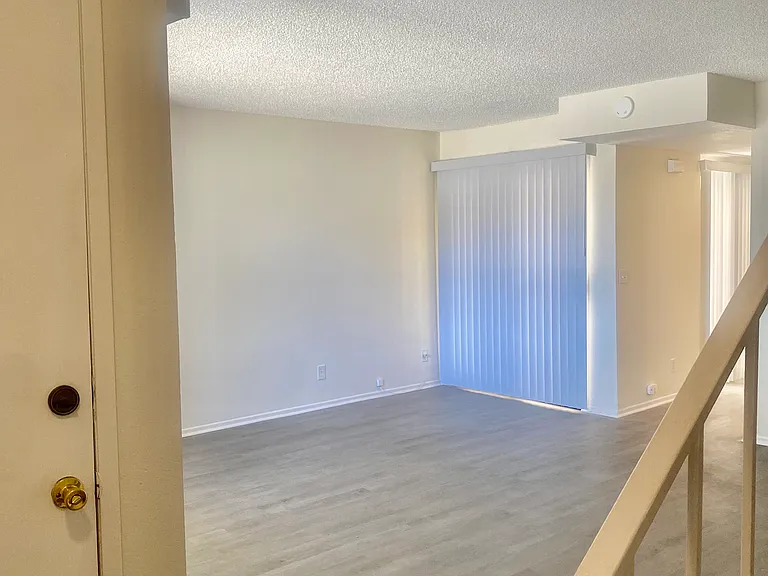 44200 Kingtree Ave #27 — Photo 31