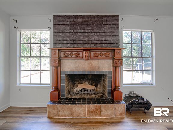 4th image of 17175 N Lake Dr