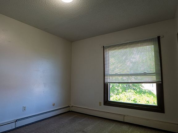 4th image of 4440 S Poplar St #307
