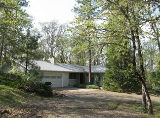 355 Ironwood Dr, Eagle Pt, OR