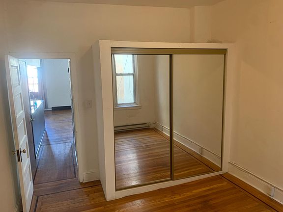 2nd image of 534 W Girard Ave #2F