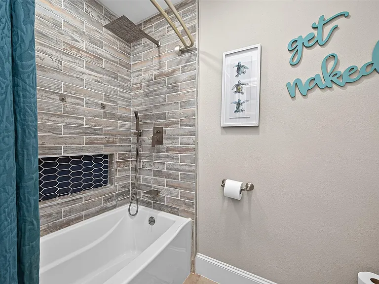 746 Stone Mountain Dr — Photo 30