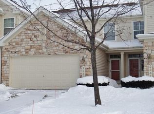 2340 Georgetown Ct, Aurora, IL 60503