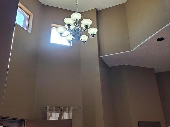 5th image of 1881 17th Ave SE