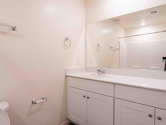 3rd image of 3727 Celesta Vista Ave #1