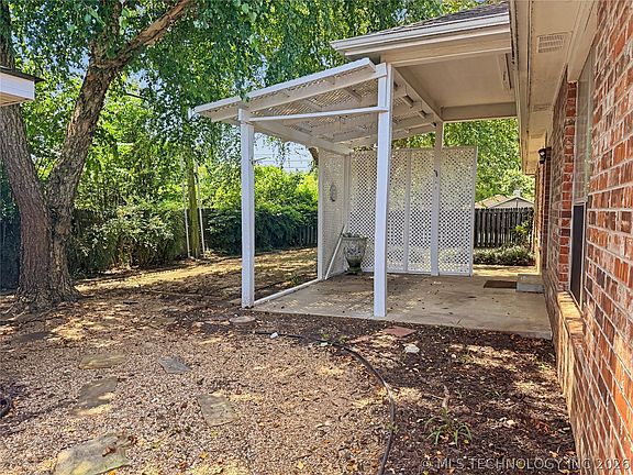 3rd image of 500 Quail Ridge Dr