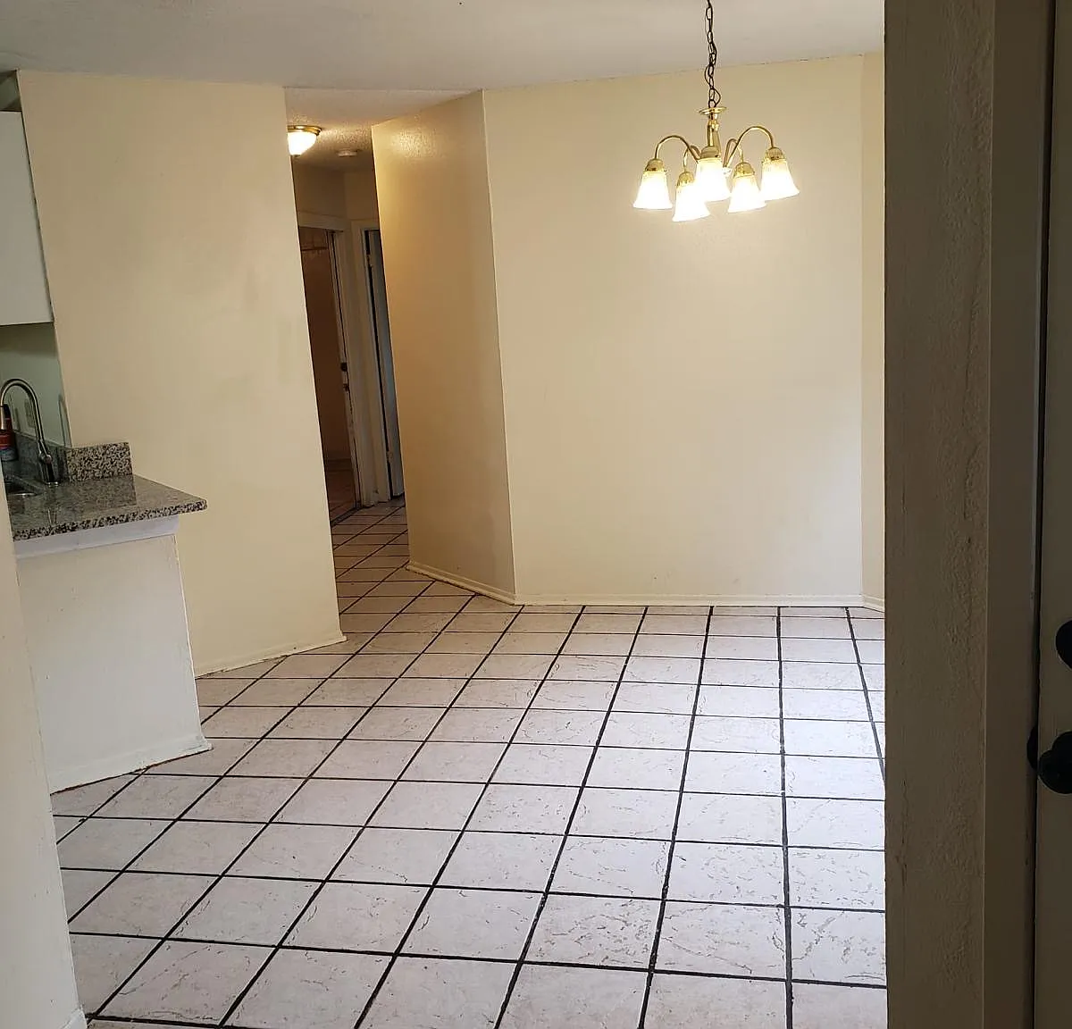 3 bed, 1463 sqft, $1,550 — Photo 3