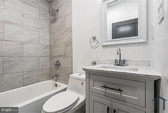 2 bed, 1.0 bath, 1050 sqft, $1,450 — Photo 4