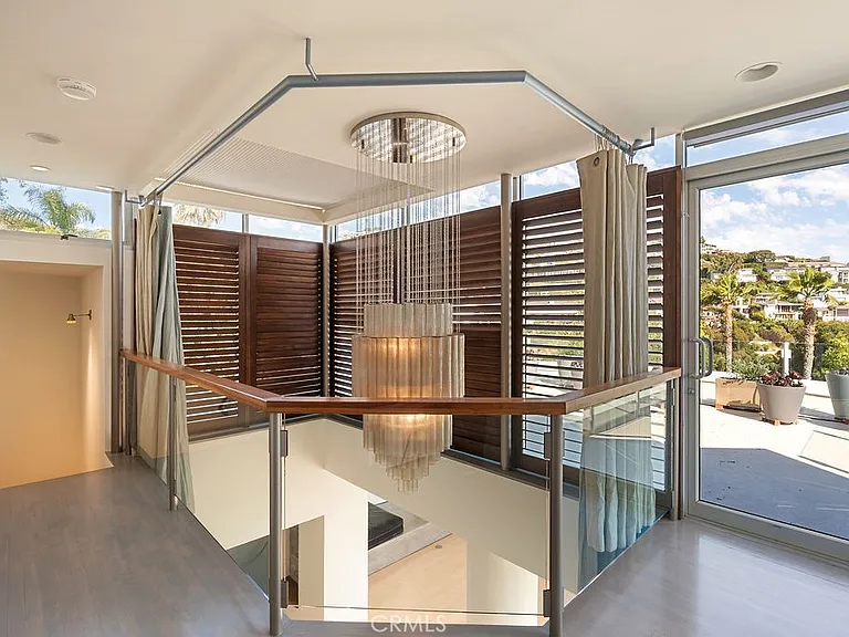 920 Skyline Dr — Photo 34