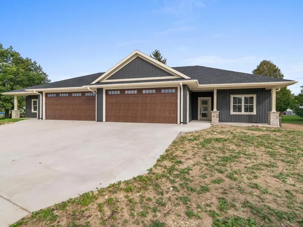 1915 Paul ROAD, Manitowoc, WI 54220