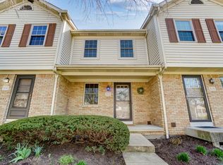 512 Foxtrail Cir W, Westerville, OH 43081