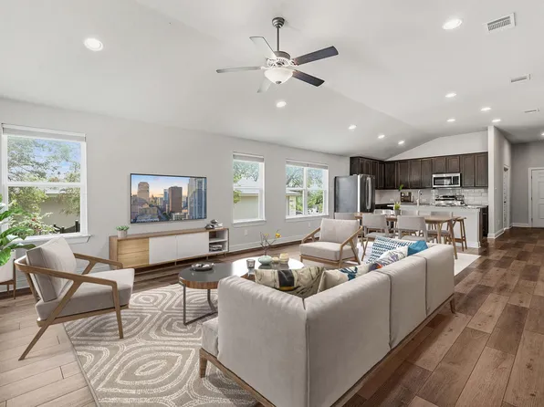 3011 American Dr, Lago Vista, TX 78645