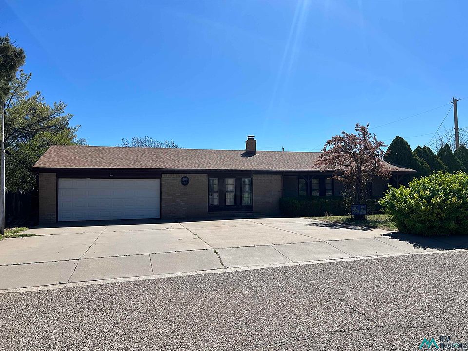 1st image of 705 Escuela Ave