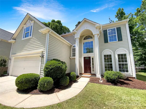 6413 Fillian Ln, Charlotte, NC 28269