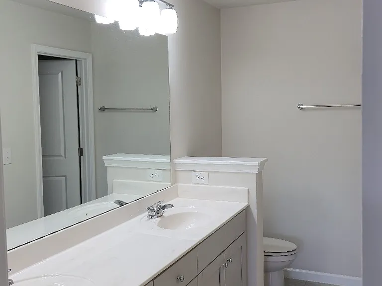 905 Robbie Jackson Ln — Photo 23