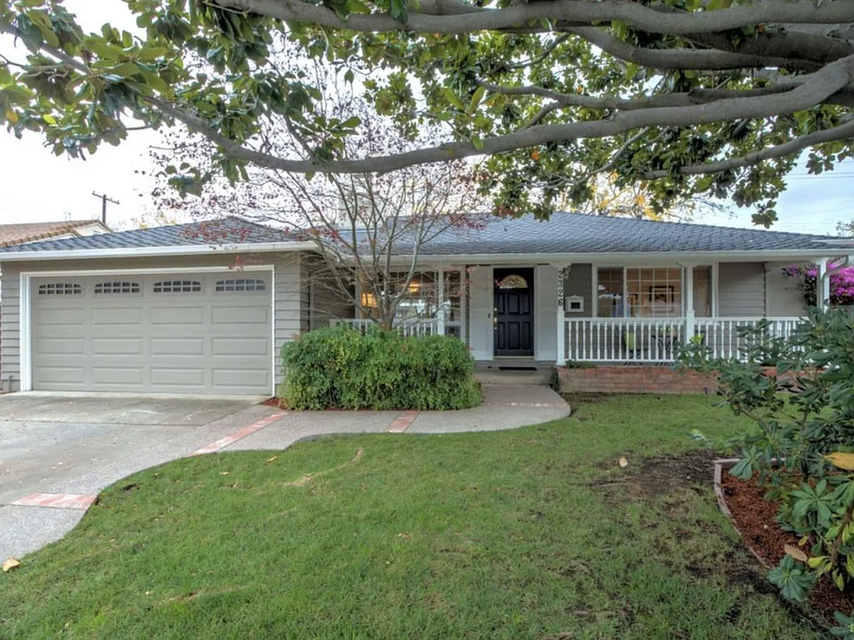 2326 Bohannon Dr