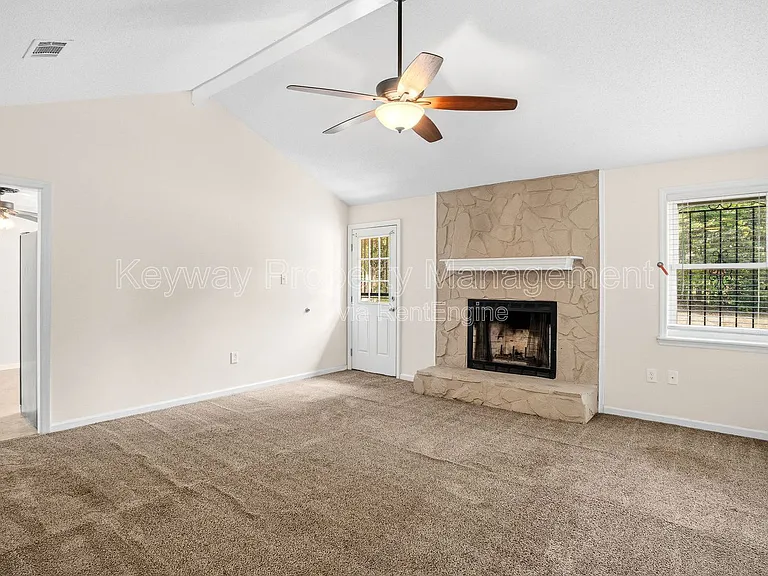 3420 Linderwood Dr — Photo 7