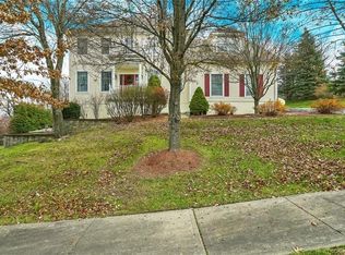 37 Ridgefield Rd, Warwick, NY 10990