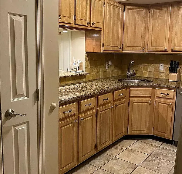 318 Monroe St #1 — Photo 2
