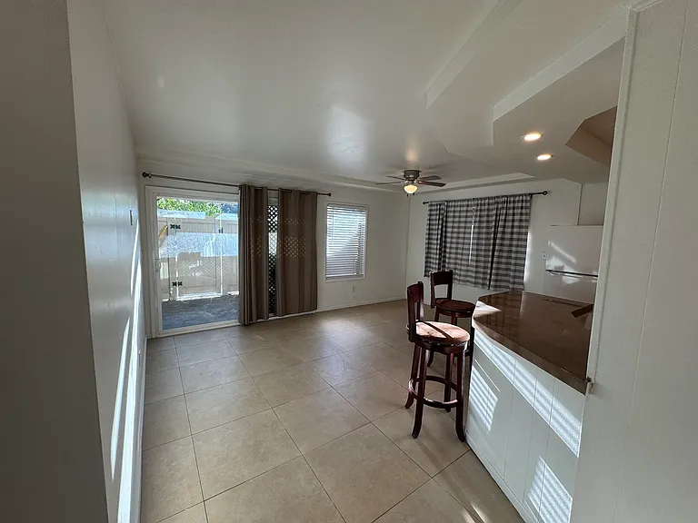 7000 Saranac St #9 — Photo 43