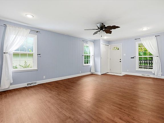 5th image of 409 N 1st St