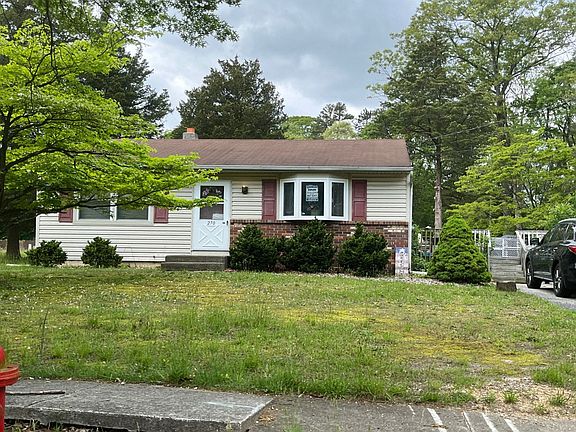 2nd image of 270 Linwood Ave