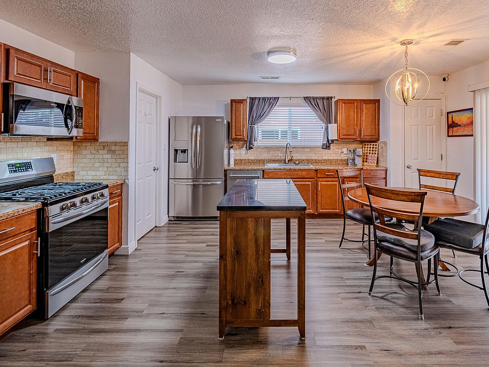 8304 Casa Gris Ct NW, Albuquerque, NM 87120 | Zillow