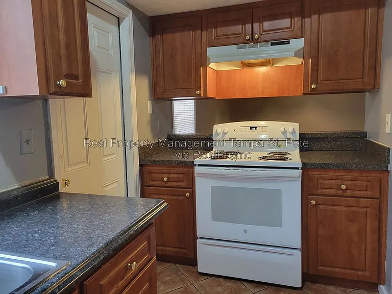 5627 Ashley Oaks Dr #2 — Photo 12