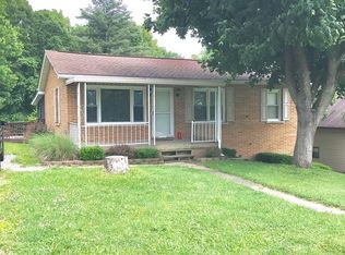 207 Lakeview Dr, Beckley, WV 25801