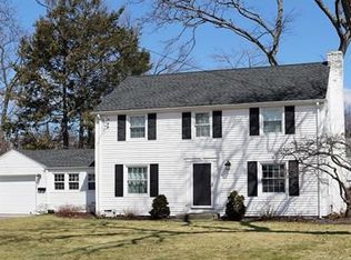 32 Arvesta St, Springfield, MA 01118