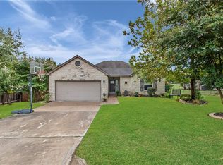 305 S Meadowlark St, Lakeway, TX 78734