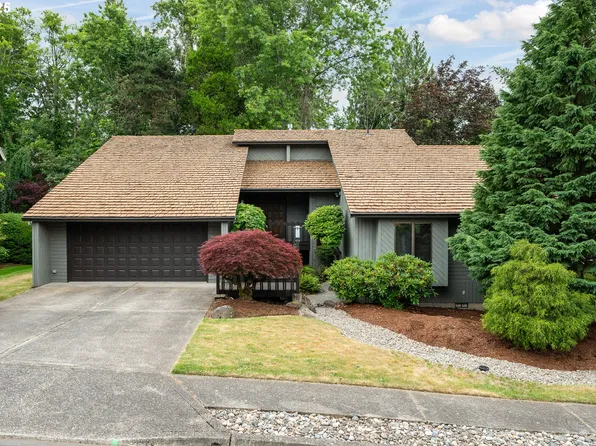 2011 SW 29th Dr, Gresham, OR 97080