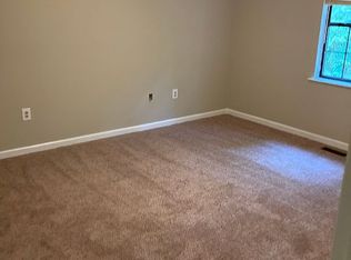 872 Live Oak Ln, Macon, GA
