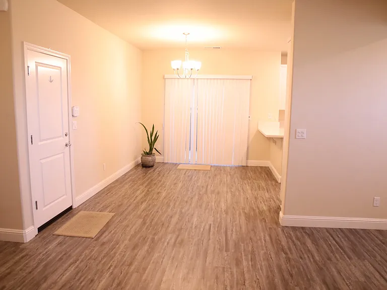 10821 Portico Cir — Photo 4