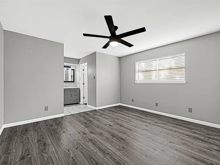 13003 Frank Ln — Photo 17