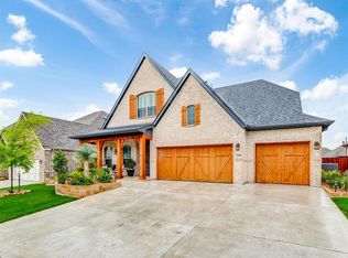 1108 Highpoint Way, Roanoke, TX 76262