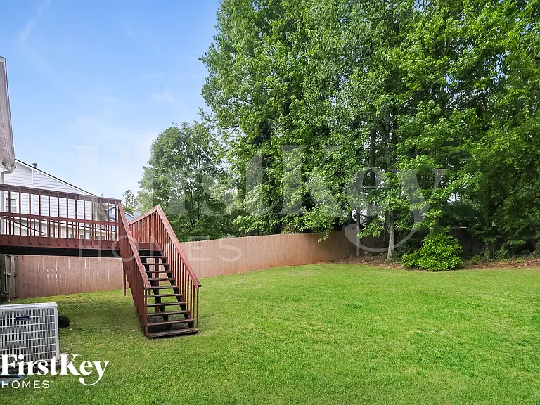 1389 Millstream Trl — Photo 15