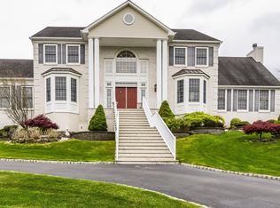 30 Northwoods Rd, Asbury Park, NJ 07712