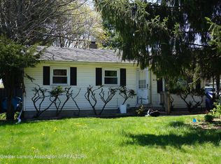 618 Armstrong Rd, Lansing, MI 48911