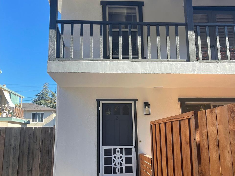 1st image of 224 Arriba Dr #2