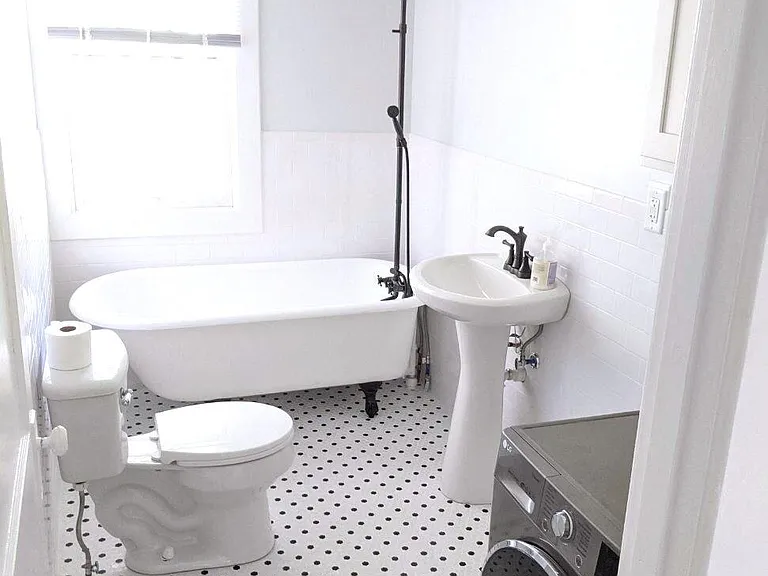 415 Park Cir — Photo 16