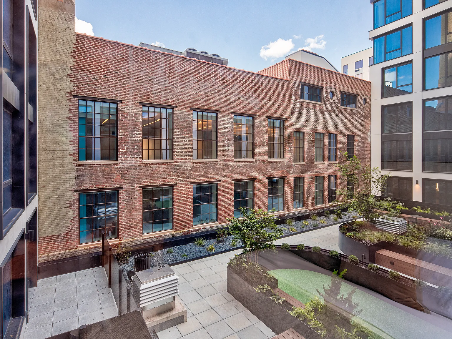 2840 Atlantic Avenue — Photo 4